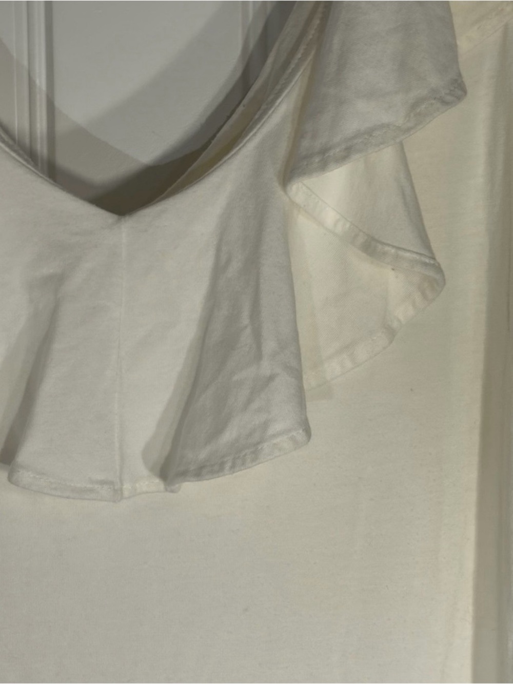 ~Lilly Pulitzer~ White Ruffle Neck Tank Top Women's Sleeveless Blouse - Picture 2 of 4